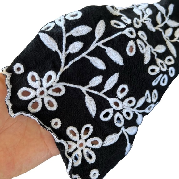 Chico’s Embroidered Lace Sleeve Black V-Neck Shift Dress Cotton Slub Pockets 12 - Picture 8 of 15